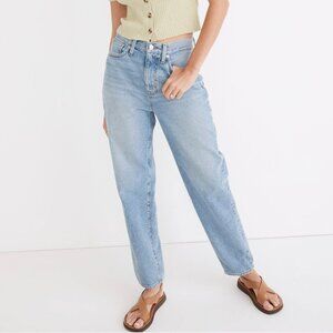 Baggy Tapered Jeans in Whitwell Wash size 25P